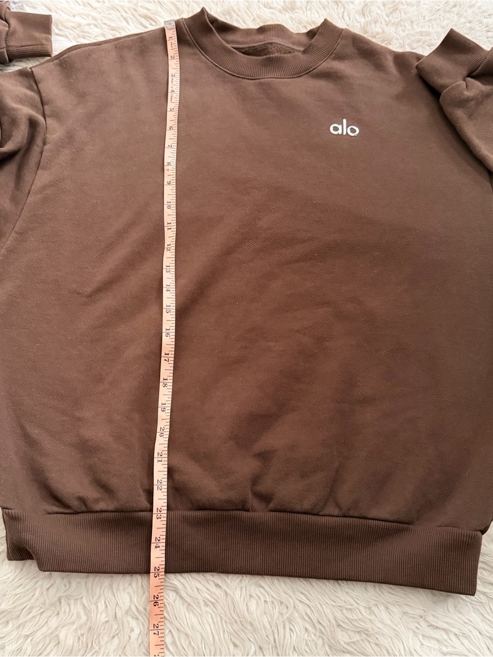 Alo Yoga Accolade Sweatshirt - Picture 6 of 7